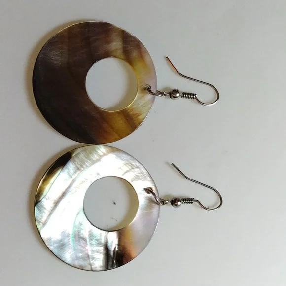 Iridescent Brown Shell Hoop Drop Earrings - Picture 5 of 5